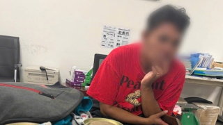 5 kg ma tuý nguỵ trang trong ống bánh kẹo nhập khẩu qua cảng hàng không Nội Bài