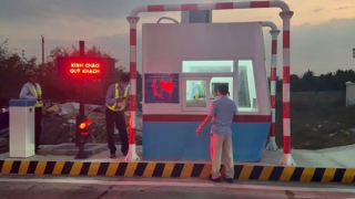 Khẩn trương khắc phục lỗi hệ thống tại các trạm thu phí trên cao tốc