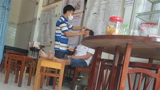 Bi hài chuyện “thầy” chữa bệnh là… bệnh nhân tâm thần