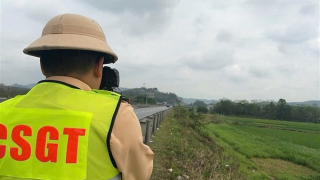 CSGT sử dung ô tô hóa trang, ghi hình vi phạm trên cao tốc