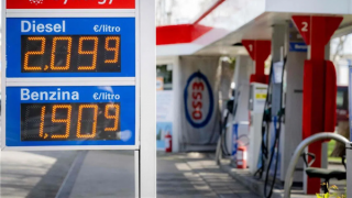 IEA khuyến cáo làm việc onlineđể giảm bớt áp lực giá xăng dầu