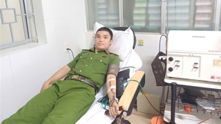 Cán bộ Công an xã vượt gần 90km hiến tiểu cầu cho bệnh nhân qua cơn nguy kịch
