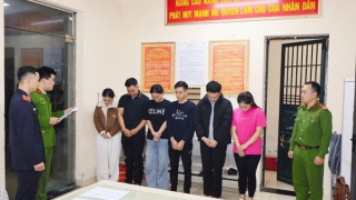 Viện thẩm mỹ quốc tế Vera sử dụng nước muối sinh lý tiêm cho khách nhằm trục lợi