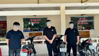 Xử lý nhóm "quái xế" quay clip bốc đầu khoe "thành tích"