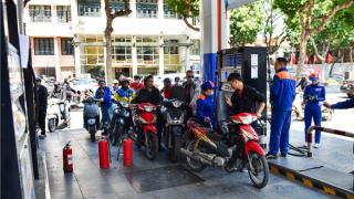 Đà Nẵng: Chính quyền đồng hành, “chia lửa” cùng doanh nghiệp trước áp lực giá xăng dầu "nhảy múa"