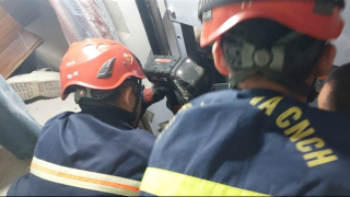 Người đàn ông bị mắc kẹt trong thang máy ở Phú Thọ đã tử vong