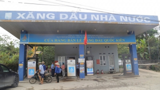 Phạt 15 triệu đồng cửa hàng xăng dầu tự ý ngừng bán