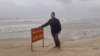 Bước qua “lời nguyền” của biển