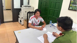 Công an xã vận động đối tượng truy nã về tội “Giết người” ra đầu thú