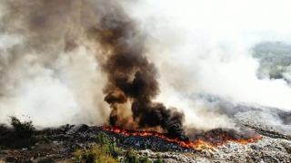 Cháy bãi rác nhiều ngày, người dân triền miên sống trong ngột ngạt khói bụi