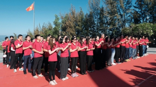 Agribank đồng hành triển khai an sinh xã hội, tiếp sức ngư dân Khánh Hòa bám biển