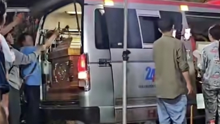 3 công nhân đâm chết đồng nghiệp rồi bỏ trốn