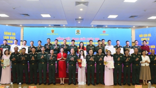 Trao giải cuộc thi “Tìm hiểu kiến thức pháp luật trên Báo Quân đội nhân dân” năm 2025