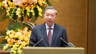 Mỗi đại biểu phải luôn ghi nhớ, phía sau mình là niềm tin, kỳ vọng của cử tri