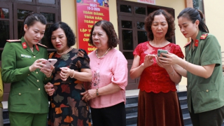 Hội phụ nữ Công an tỉnh Bắc Ninh: Ứng dụng công nghệ nâng cao hiệu quả phục vụ nhân dân