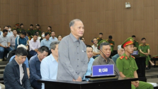 Cựu Thứ trưởng Hoàng Văn Thắng bị đề nghị mức án từ 4 đến 5 năm tù