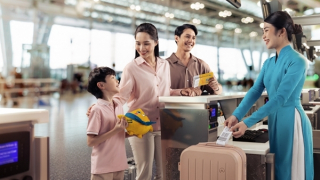 Bộ Xây dựng hồi đáp về đề xuất phụ thu nhiên liệu, nới trần vé bay nội địa