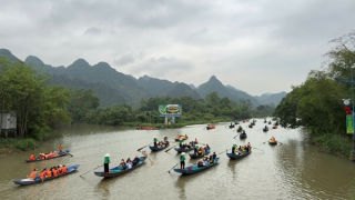 Du lịch vào mùa cao điểm, linh hoạt thích ứng bối cảnh mới