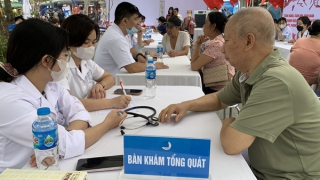 Hơn 10.000 người sẽ được khám miễn phí nhân Ngày Sức khỏe toàn dân 7/4