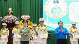 Phong trào thi đua “Ba nhất” ở Công an Vĩnh Long: Phát huy sức trẻ vì nhân dân phục vụ
