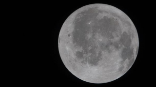 Artemis II hé lộ hình ảnh chụp Mặt trăng mới nhất