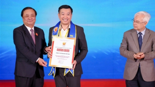 Vinamilk 30 năm liên tiếp được vinh danh hàng Việt Nam chất lượng cao