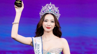 Nữ sinh Nguyễn Trần Hà Linh đăng quang Hoa hậu Văn hoá Việt Nam 2026