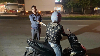 Khởi tố đối tượng giả danh lực lượng trật tự đô thị để cưỡng đoạt tài sản