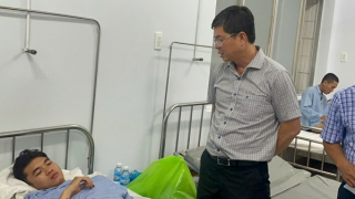 Thăm hỏi gia đình các nạn nhân vụ xe lao xuống vực ở Lâm Đồng