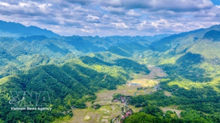 Vietnam eyes becoming region’s leading tourism destination