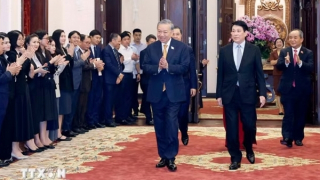 Tổng Bí thư, Chủ tịch nước Tô Lâm gặp mặt cán bộ Văn phòng Chủ tịch nước