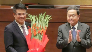 Đồng chí Nguyễn Huy Tiến tiếp tục được Quốc hội bầu giữ chức Viện trưởng Viện Kiểm sát nhân dân tối cao