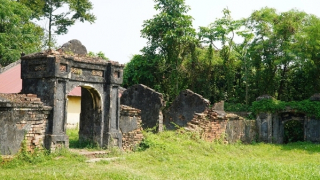 Lên đồi Thọ Cương, xót xa nhìn cảnh xuống cấp của di tích quốc gia Điện Voi Ré