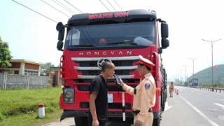Siết chặt kỷ cương trong chấp hành quy định về trật tự an toàn giao thông đường bộ