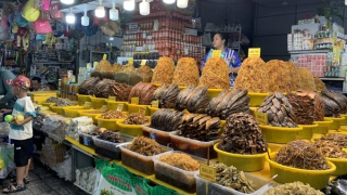 Mở cao điểm kiểm tra, siết chặt bếp ăn tập thể, thức ăn đường phố