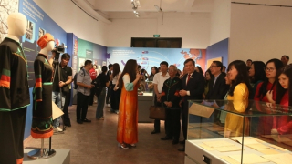 Trưng bày, giới thiệu nhiều tư liệu, thành tựu nghiên cứu đặc biệt về dân tộc học