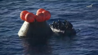 Artemis II hạ cánh thành công, hoàn thành sứ mệnh lịch sử