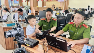 Lực lượng Cảnh sát quản lý hành chính về trật tự xã hội xây dựng nền hành chính văn minh, hiện đại