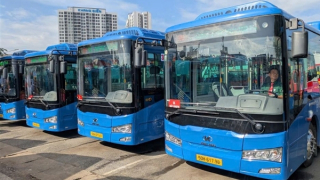 Tạo đột phá từ xe buýt “sạch” và miễn phí đi lại bằng xe buýt