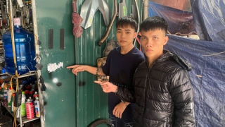 Bắt 2 đối tượng lừa đảo 86 người bằng thủ đoạn dán đè mã QR