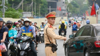 Tăng cường xử nghiêm vi phạm, bảo đảm an toàn giao thông dịp nghỉ Lễ Giổ Tổ và 30/4