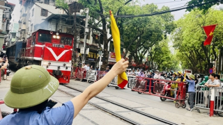 Bài 1: SOS về thái độ chủ quan của người dân