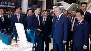 Tổng Bí thư, Chủ tịch nước tham quan Trung tâm trí tuệ nhân tạo Trung Quốc-ASEAN