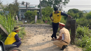 CSGT Đắk Lắk rà soát, kiến nghị xử lý khẩn cấp lối đi tự mở qua đường sắt