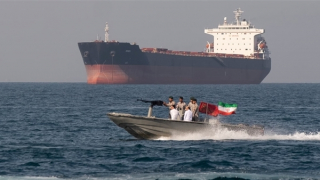 Iran mở cửa eo biển Hormuz