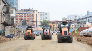 Cam kết hoàn thành nền đường Vành đai 1 trước 2/9