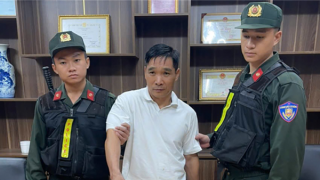 Bài cuối: Những "quả đấm thép" xuyên biên giới