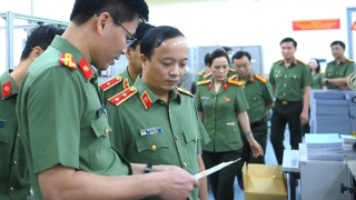 Chủ trương của Bộ Chính trị và Đảng ủy Công an Trung ương: Đặt nền móng cho sự đột phá phát triển Khoa học công nghệ và Công nghiệp an ninh (bài 1)