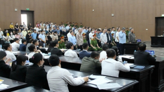 Cân bằng giữa bảo mật nghề nghiệp và trách nhiệm công dân