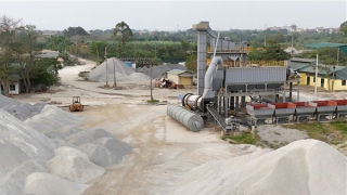Hà Nội: Đề xuất cho tồn tại 25 trạm trộn bê tông ở bãi sông liệu có hợp thức hoá vi phạm?